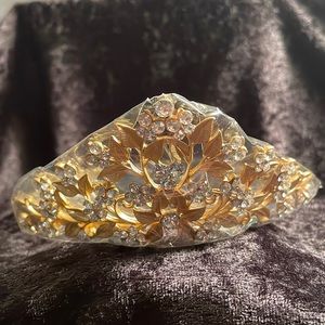 Gorgeous Woodland Tiara. Gold. In package